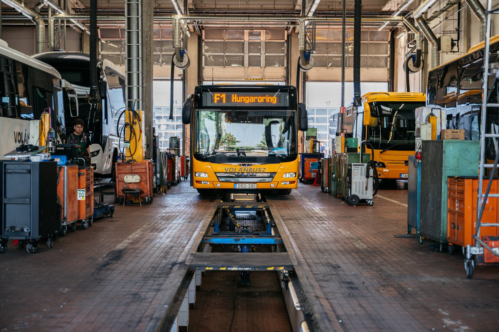 Vitézy Dávid: őszre megszűnhet az alkatrészhiány, új buszbeszerzések indulhatnak a Volánnál 3 758245018 971794325882122 7707952343711449325 n