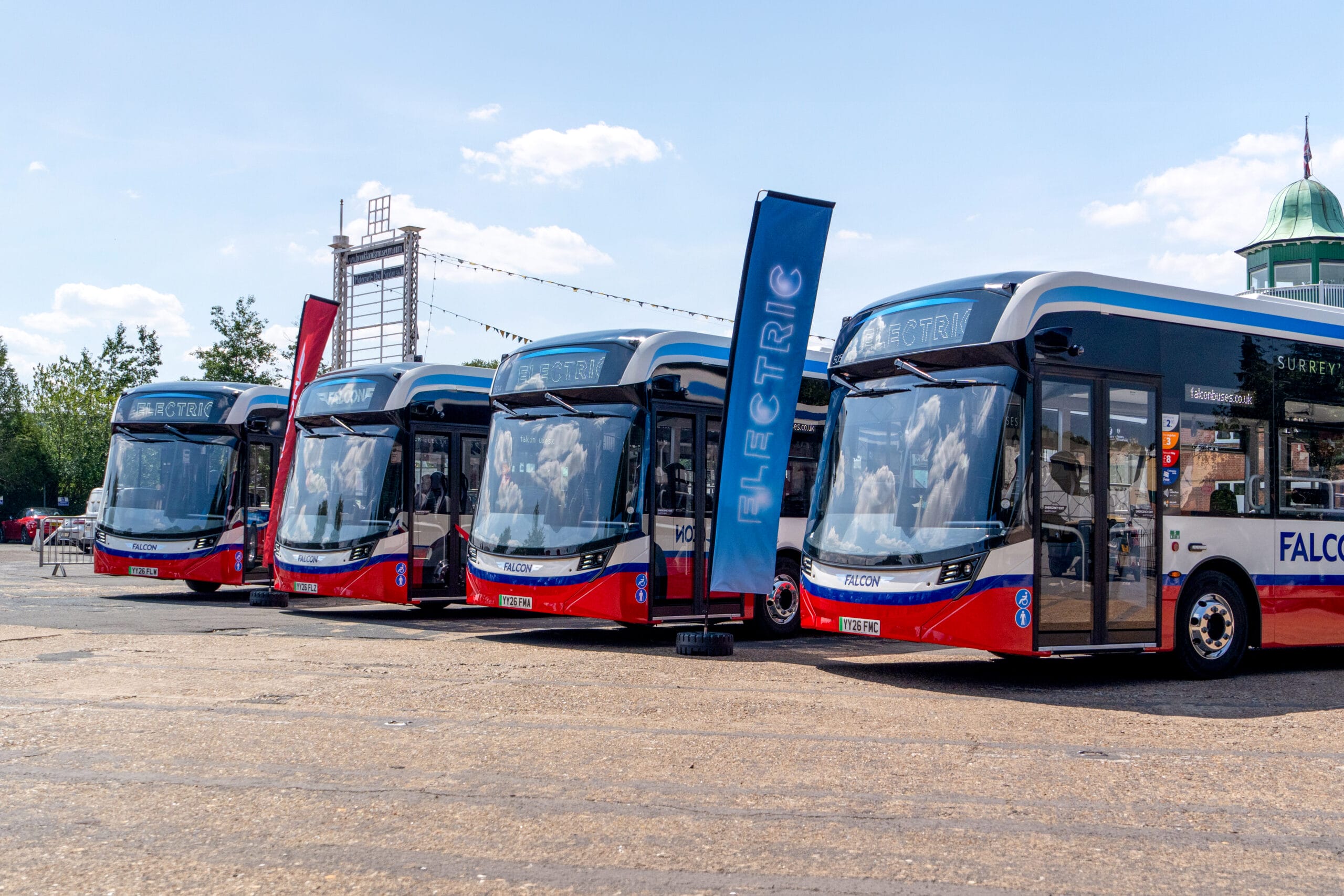 Átvette vadonatúj Alexander Dennis Enviro200EV villanybuszait a Falcon Buses 2 Alexander Dennis Enviro200EV for Falcon Buses 2