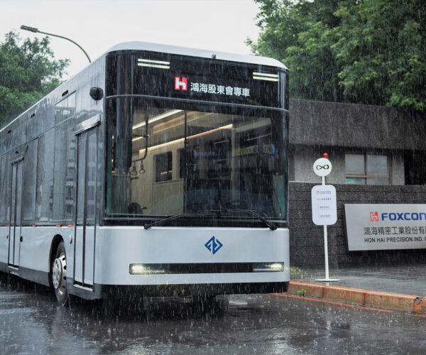 Bemutatták a Mitsubishi Fuso és a Foxconn közös buszgyártó cégének nevét és logóját