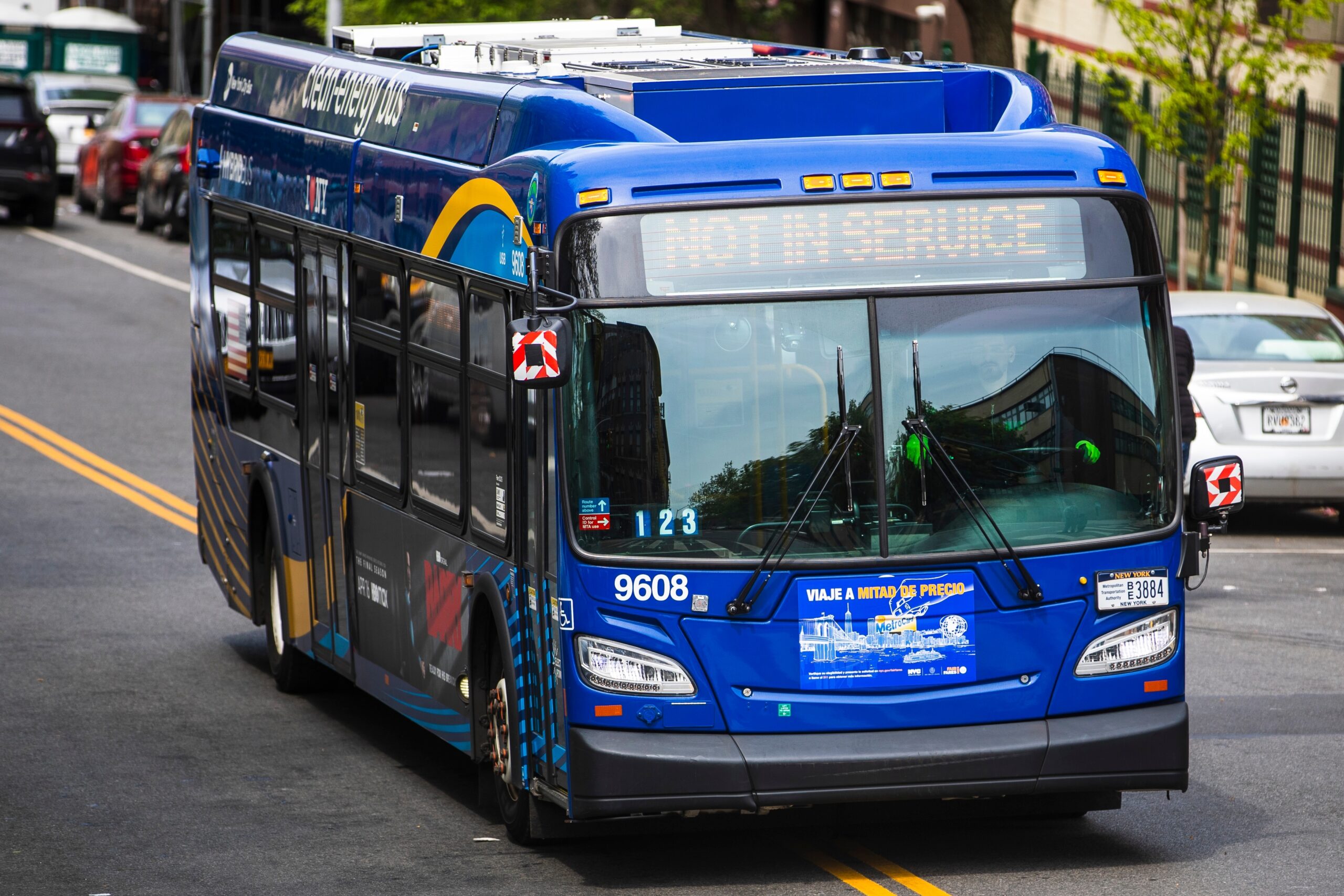 New York történelmi fejlesztési programmal ad új lendületet a buszközlekedésnek 8 STOCK BUS NO REUSE scaled
