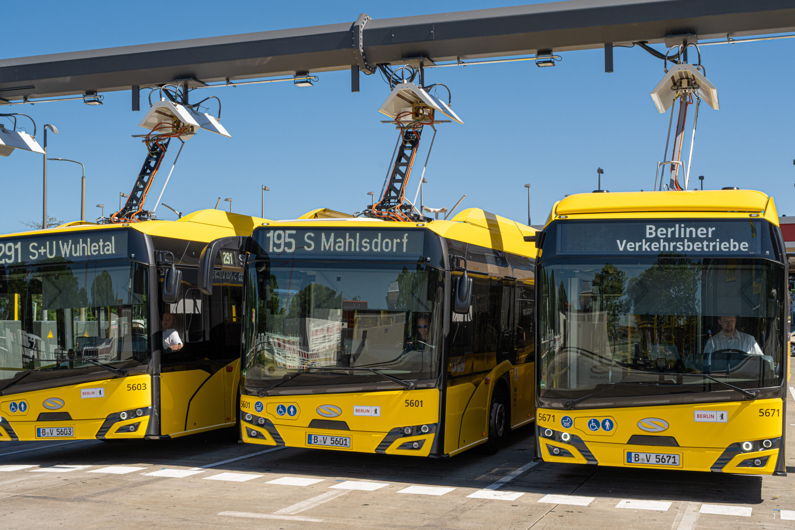 Berlin nagyszabású gyorstöltő-hálózat fejlesztéssel készül újabb 270 Solaris villanybusz fogadására 2 bvg neue power fuer elektrobusflotte neue ladeinfrastruktur scaled