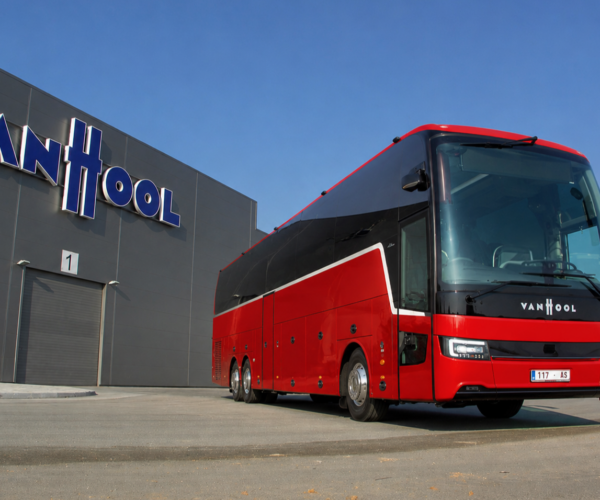 Lépésről lépésre tűnik el a Van Hool márkanév? Újabb jel a VDL stratégiájából
