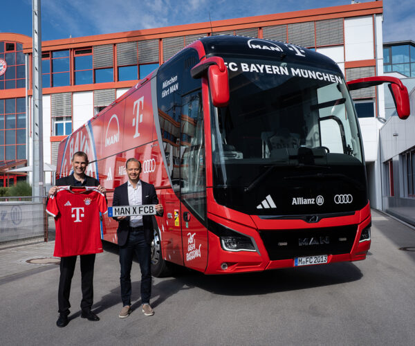 Új MAN Lion’s Coach L csapatbusszal indítja a szezont az FC Bayern München